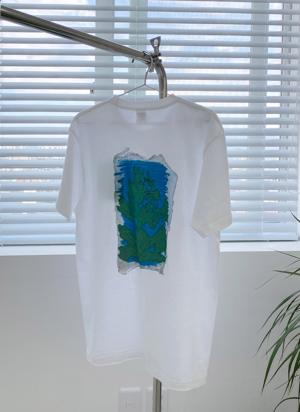 반팔 티셔츠 딥블루 색상 이미지-S11L1